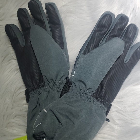 Nolan young girls gloves - Picture 3 of 5